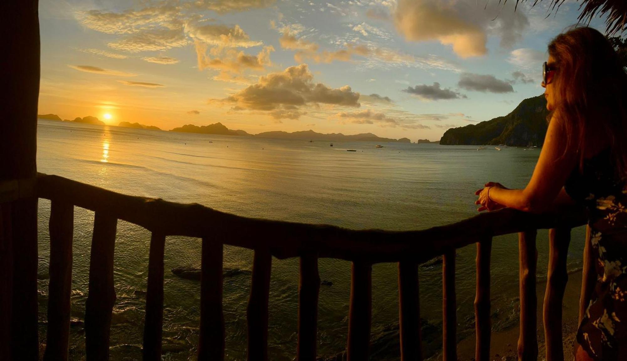 Отель Hut Sunset Island View Эль-Нидо Экстерьер фото